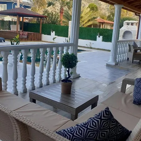 Vanilla Villa